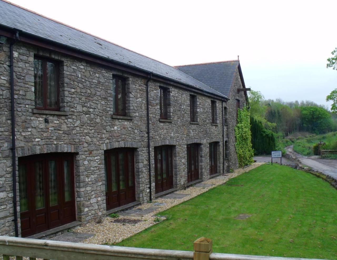 St Mary'S Hotel Golf & Country Club Pencoed Exteriér fotografie